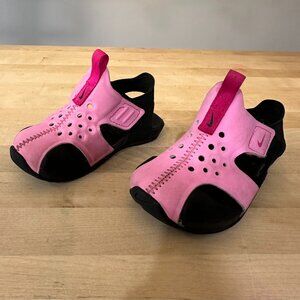 Nike toddler sandals - Size 5c